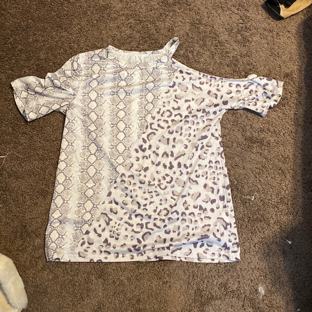 tee shirt, cheetah and snake print, cute shoulder cut out